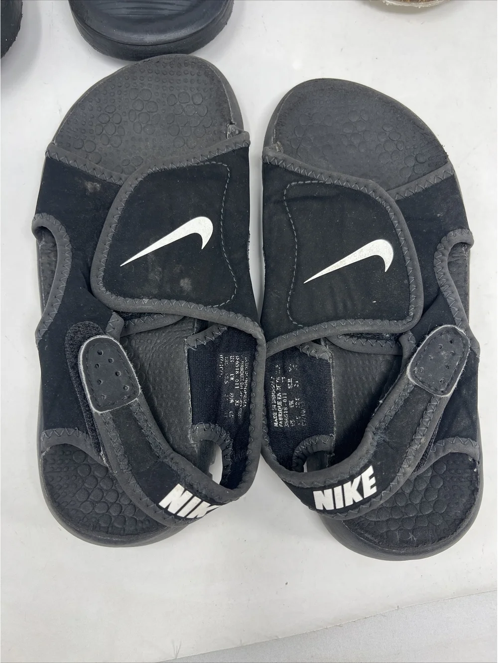 Lot of 6 pairs of kids youth sandals flip flops slides NIKE size 13 1Y 6Y & more